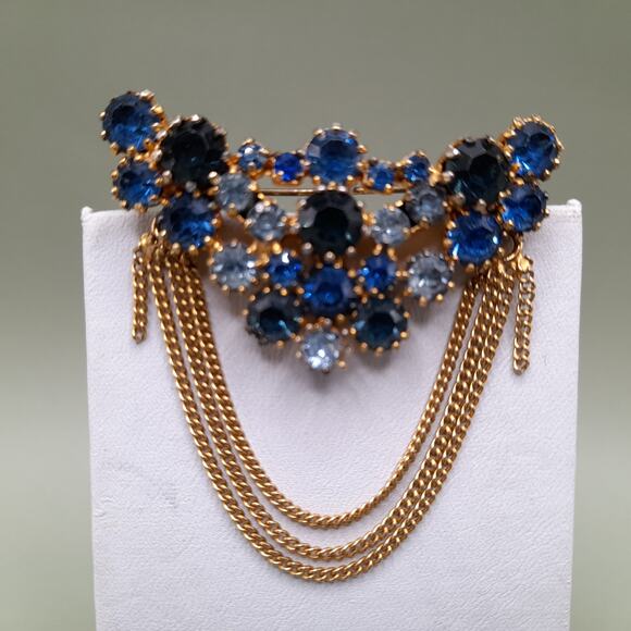 Vintage Karu Arke Austria Blue Rhinestone Chain Dangle Brooch main image 5